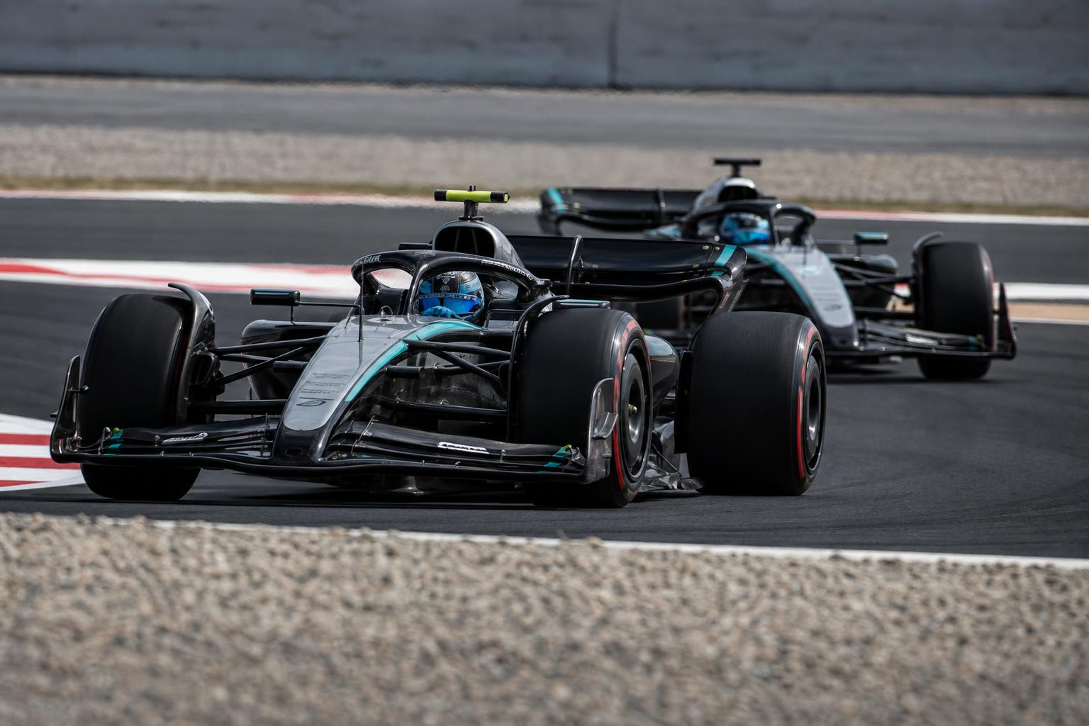 Mercedes starkast när Madring gjorde F1-debut