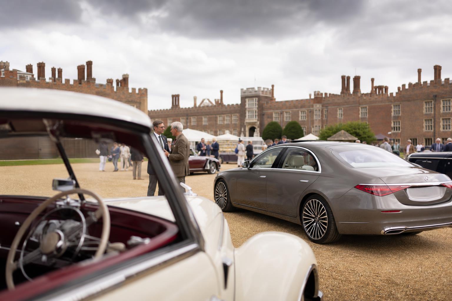 Mercedes visar hantverk och individualisering på Hampton Court